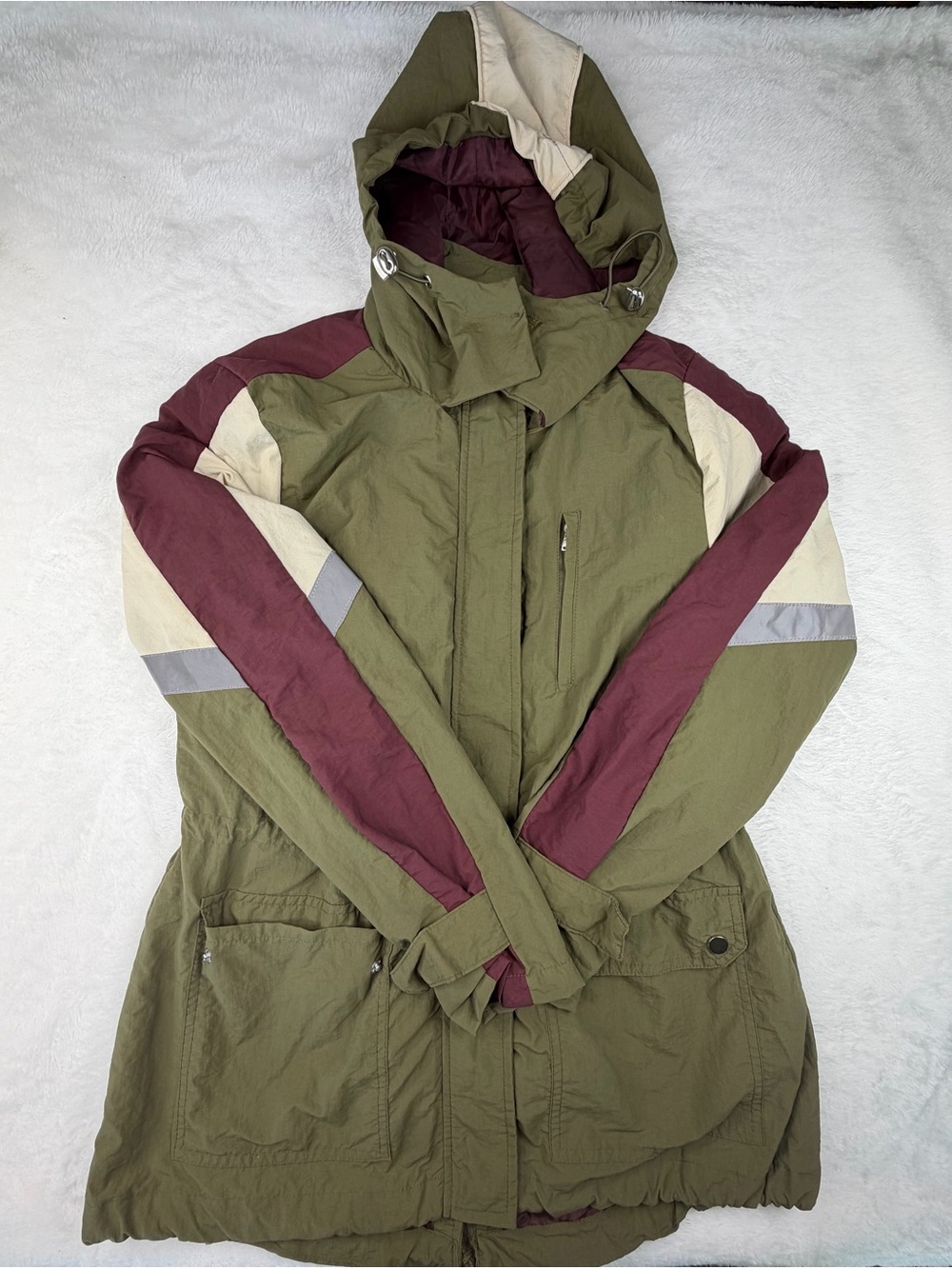 Women’s Olive Green Hooded Anorak Jacket with Burgundy Accents